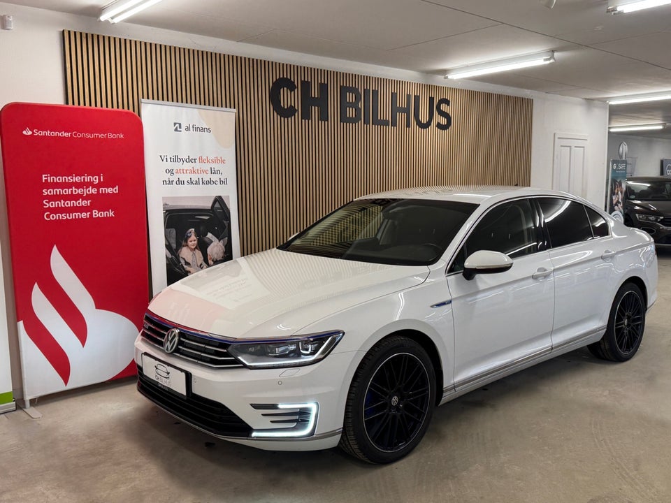 VW Passat 1,4 GTE DSG 4d