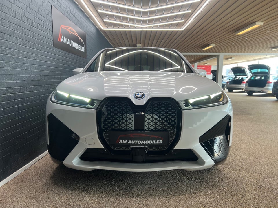 BMW iX xDrive40 M-Sport 5d