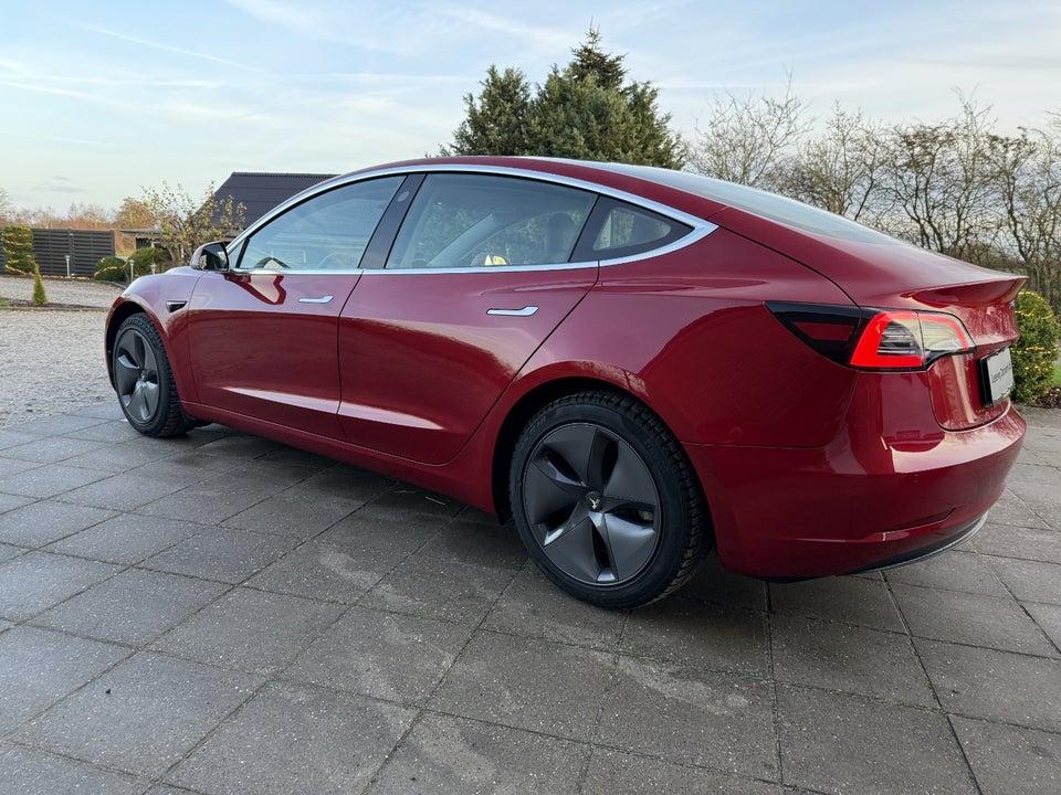 Tesla Model 3 Long Range AWD 4d