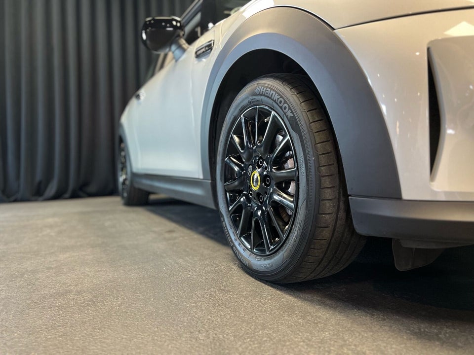 MINI Cooper SE Camden Edition 3d