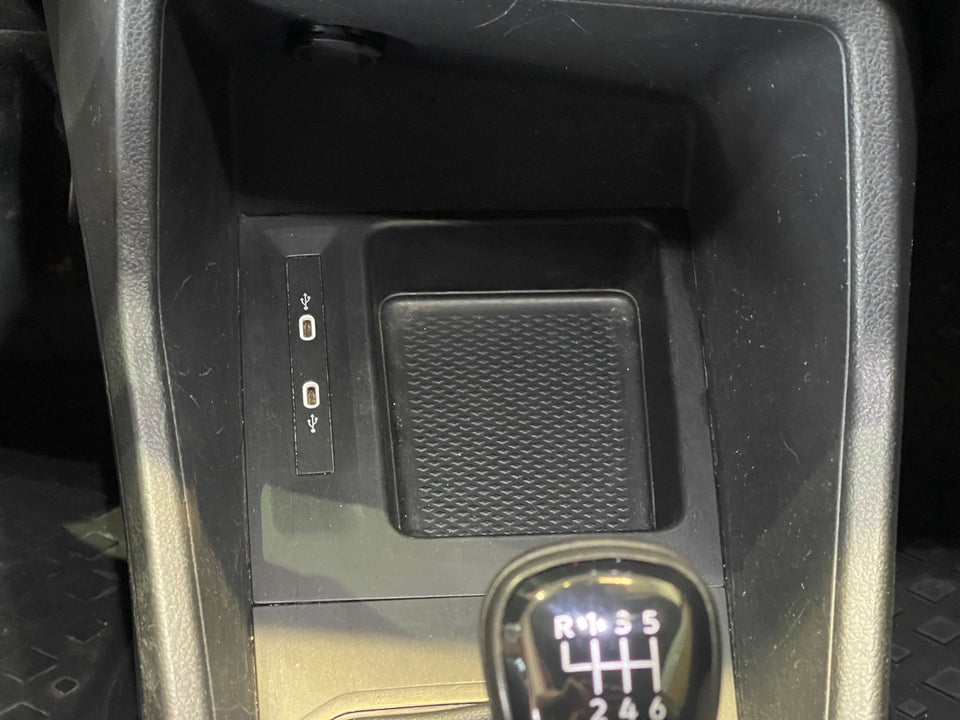 VW Caddy 2,0 TDi 102 Cargo