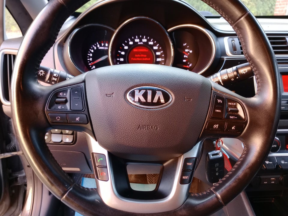 Kia Rio 1,2 CVVT Limited 5d