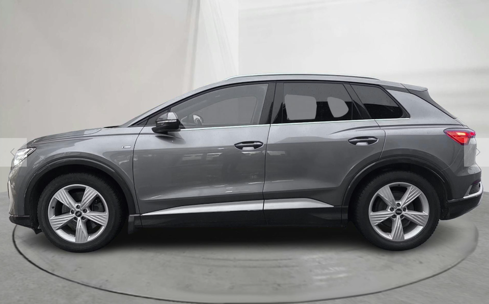Audi Q4 e-tron 40 S-line 5d