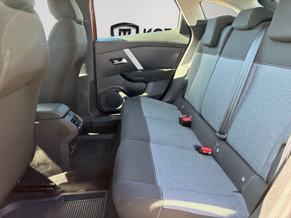 Citroën C4 1,2 PureTech 130 Carré EAT8 5d