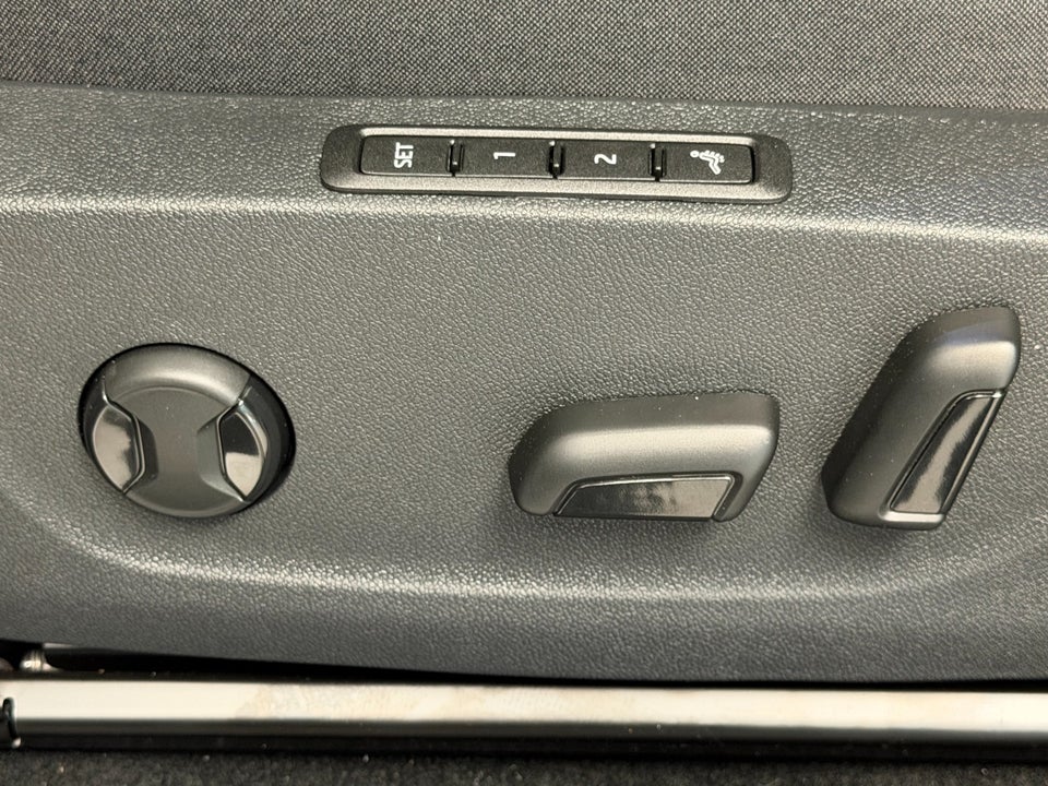 Skoda Enyaq 85 iV Premium 5d