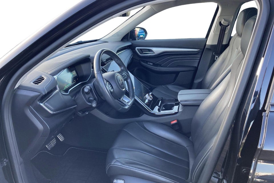 MG Marvel R Luxury 5d