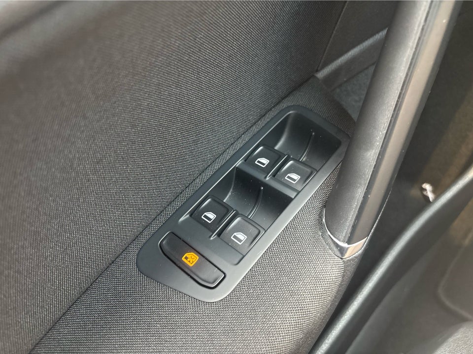 VW Golf VII 1,4 TSi 122 Comfortline BMT 5d