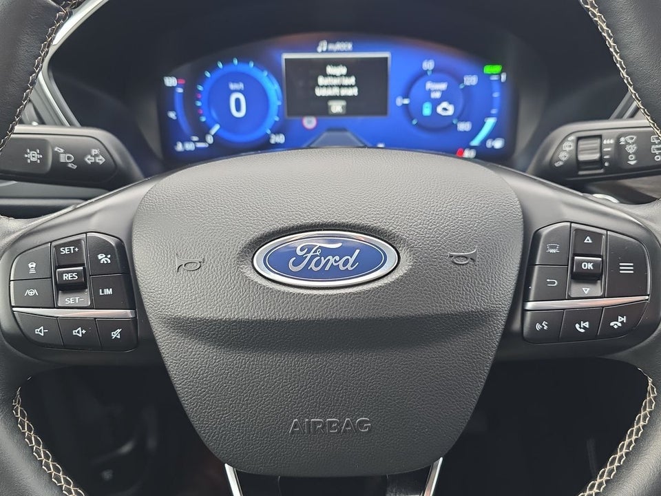 Ford Kuga 2,5 PHEV Vignale CVT 5d