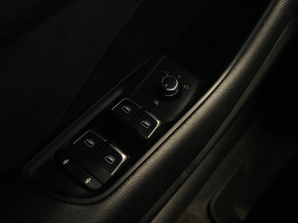 Audi A3 1,4 e-tron Ambition Sportback S-tr. 5d