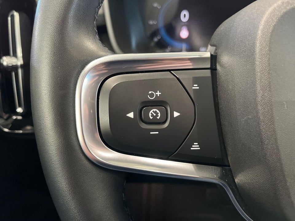 Volvo XC40 P6 ReCharge Plus 5d