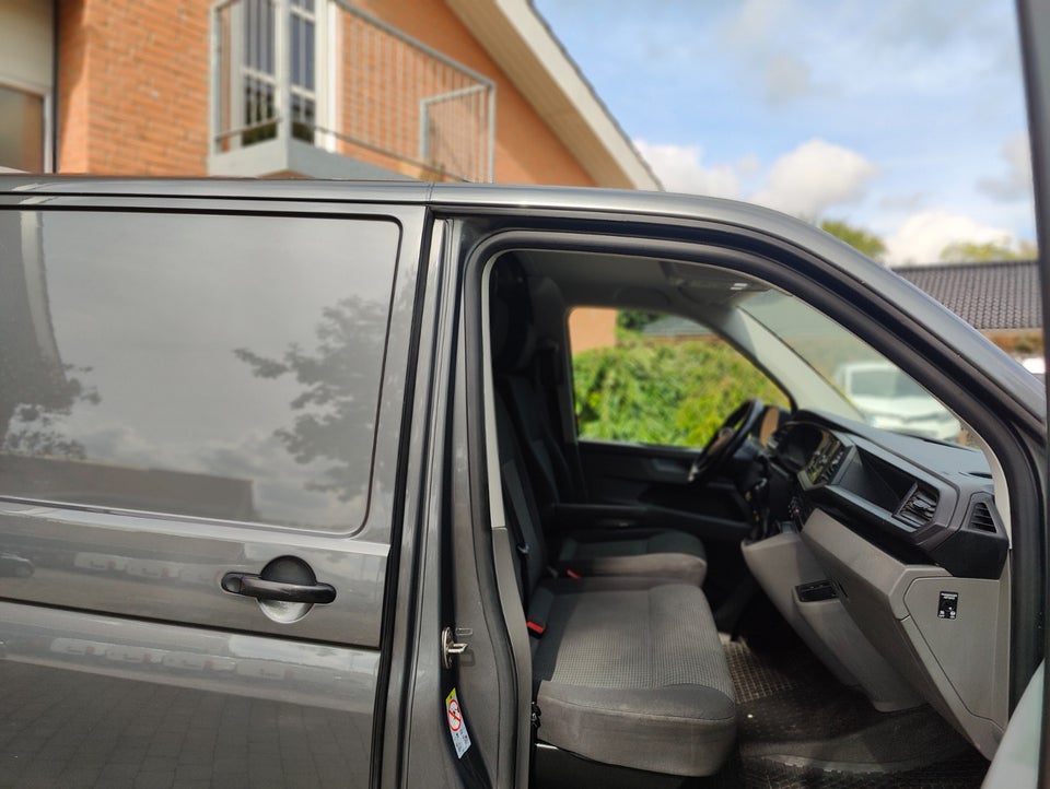 VW Transporter 2,0 TDi 150 Kassevogn DSG lang