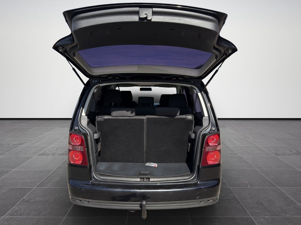 VW Touran 1,4 TSi 140 Highline 7prs 5d