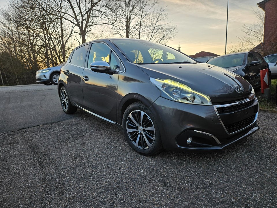 Peugeot 208 1,2 e-THP 110 Sport Sky 5d