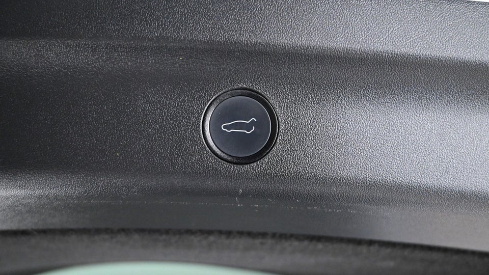 Tesla Model Y Long Range AWD 5d