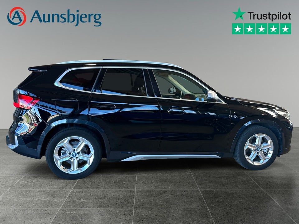 BMW iX1 xDrive30 X-Line 5d