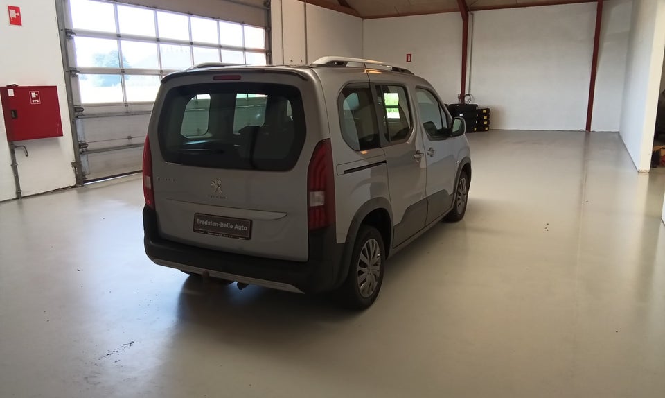 Peugeot Rifter 1,2 PureTech 110 L1 Allure 5d