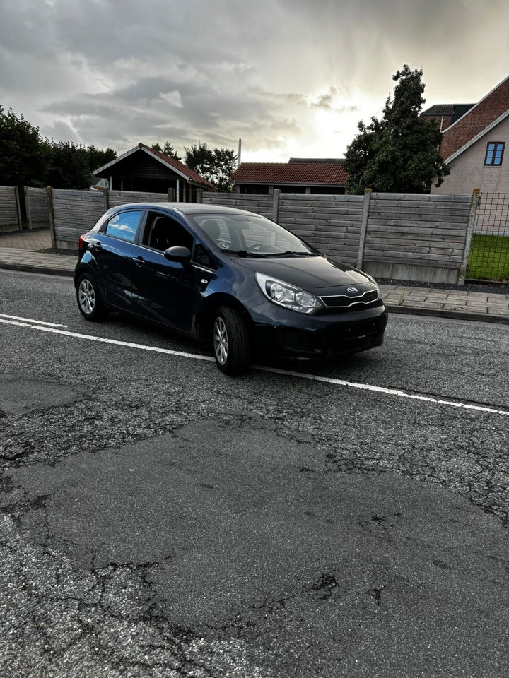 Kia Rio 1,1 CRDi 75 Active 5d