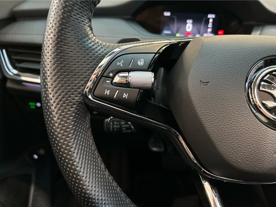 Skoda Enyaq 80 iV Suite 5d