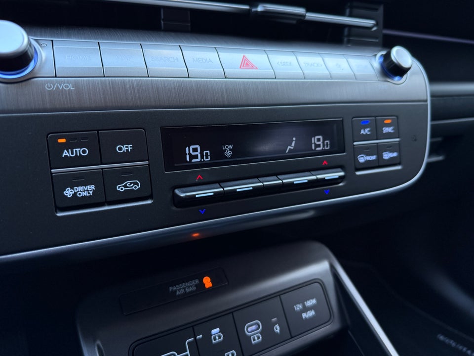 Hyundai Kona 64 EV Ultimate 5d