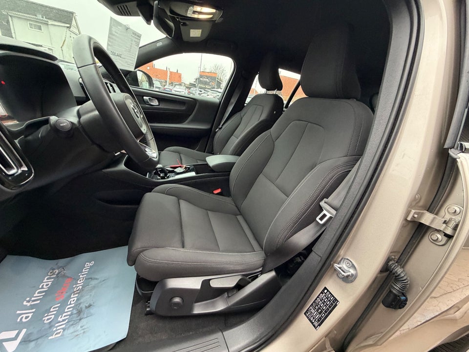 Volvo XC40 P6 ReCharge Core 5d