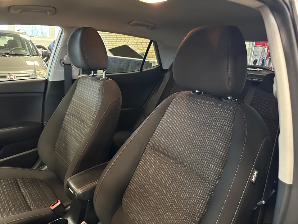 Kia Stonic 1,2 Attraction 5d