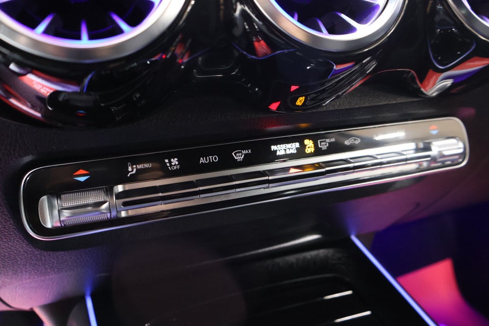 Mercedes EQB300 AMG Line 4Matic 7prs 5d