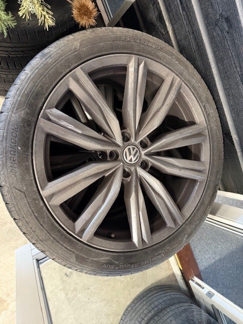 VW Tiguan 2,0 TSi 180 R-line DSG 4Motion 5d