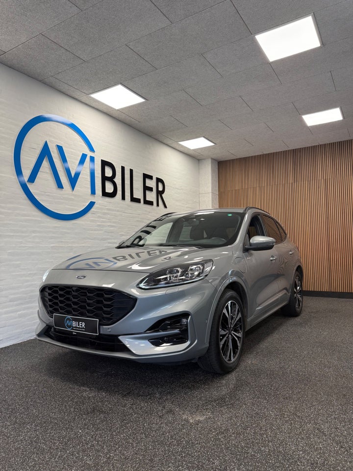 Ford Kuga 2,5 PHEV ST-Line X CVT 5d