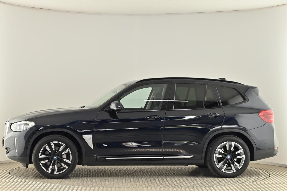 BMW iX3 Charged 5d