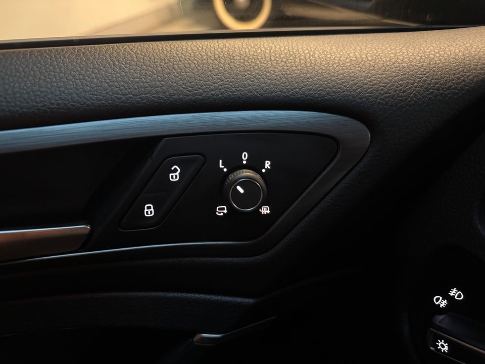 VW Golf VII 1,6 TDi 115 Comfortline Variant DSG 5d