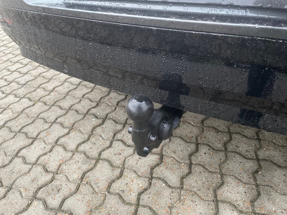 Ford Capri 82 Select Extended Range 5d