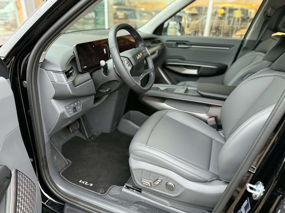 Kia EV9 76 Standard Range Upgrade RWD 7prs 5d