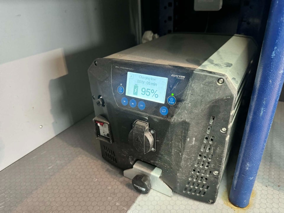 Mercedes Sprinter 317 2,0 CDi A2 Kassevogn aut. RWD