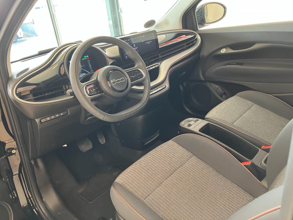 Fiat 500e 42 Icon 3d