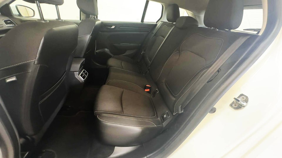 Renault Megane IV 1,2 TCe 100 Zen Sport Tourer 5d