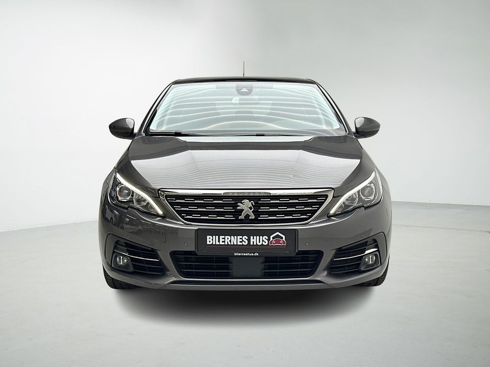 Peugeot 308 1,5 BlueHDi 130 Prestige Sky 5d