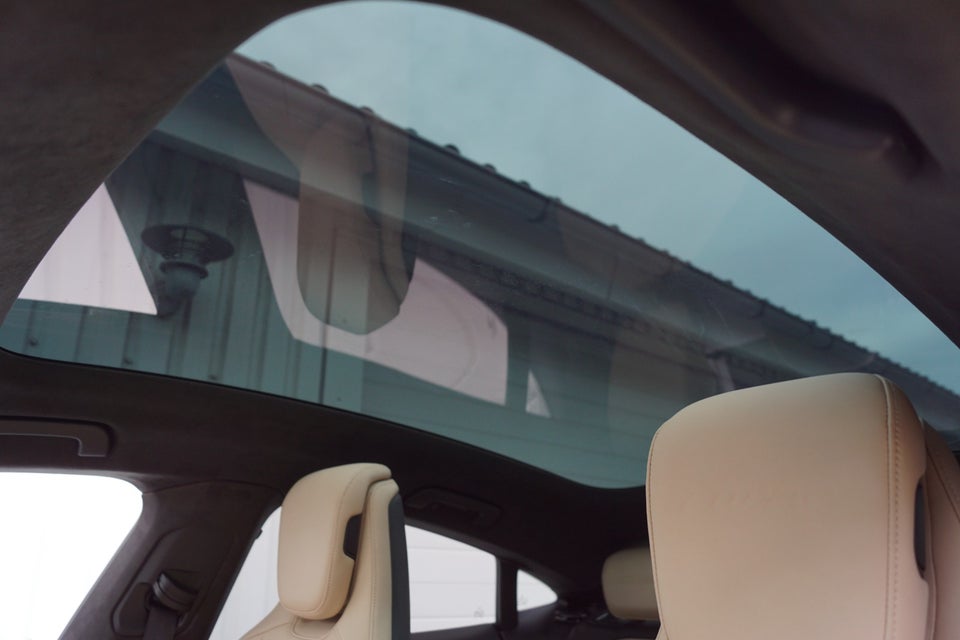 Porsche Taycan Turbo Performance+  4d