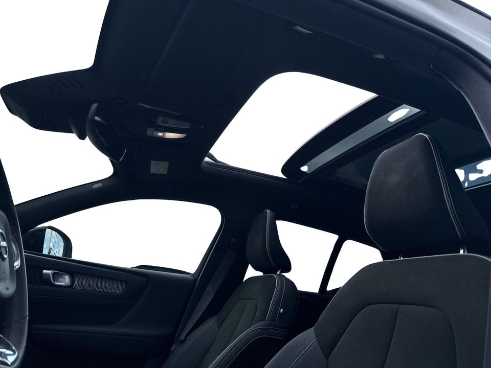 Volvo XC40 P6 ReCharge Pro 5d