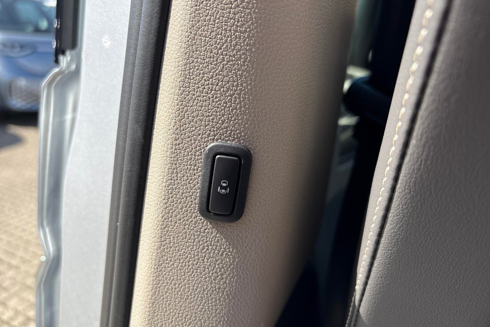 VW Multivan 1,4 eHybrid Style DSG kort