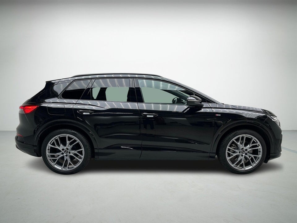 Audi Q4 e-tron 45 S-line 5d