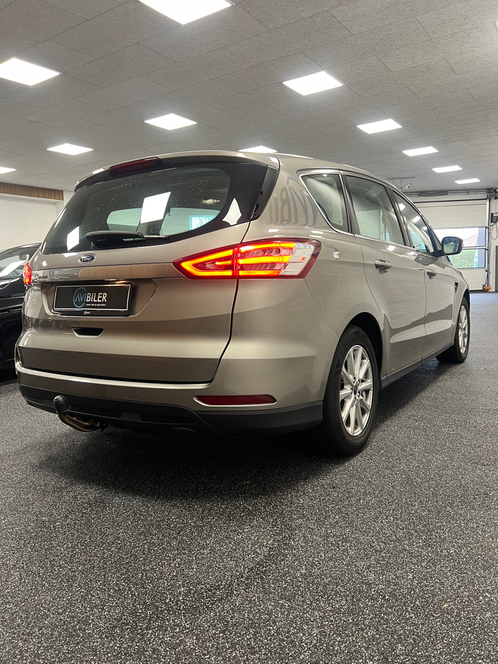 Ford S-MAX 2,0 TDCi 150 Titanium aut. 5d