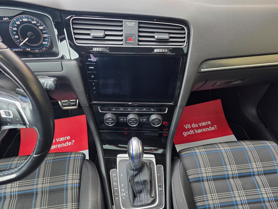 VW Golf VII 1,4 GTE DSG 5d