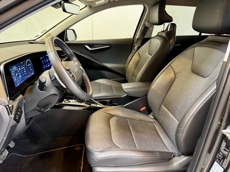 Kia Niro 64 EV Premium 5d