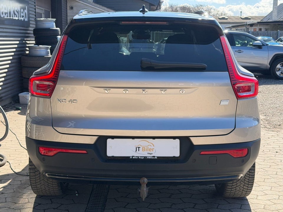 Volvo XC40 ReCharge Extended Range Plus 5d
