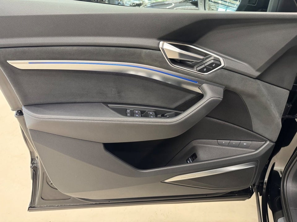 Audi e-tron 55 S-line Sportback quattro 5d