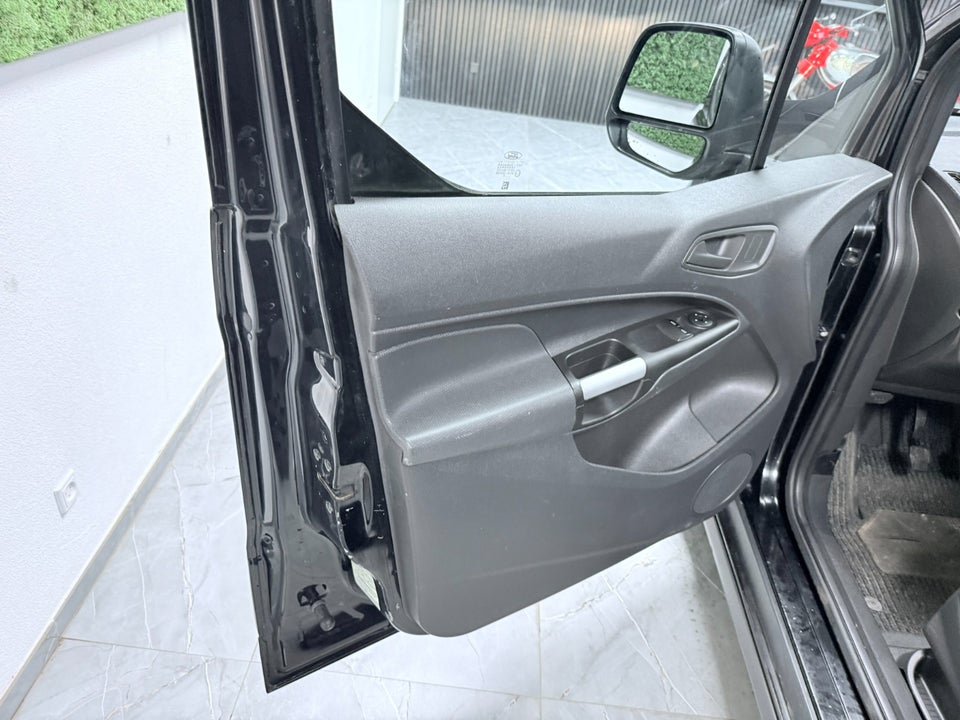 Ford Transit Connect 1,6 TDCi 75 Ambiente kort 5d