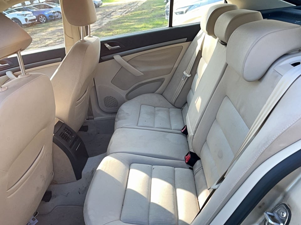 Skoda Octavia 2,0 FSi Elegance 5d