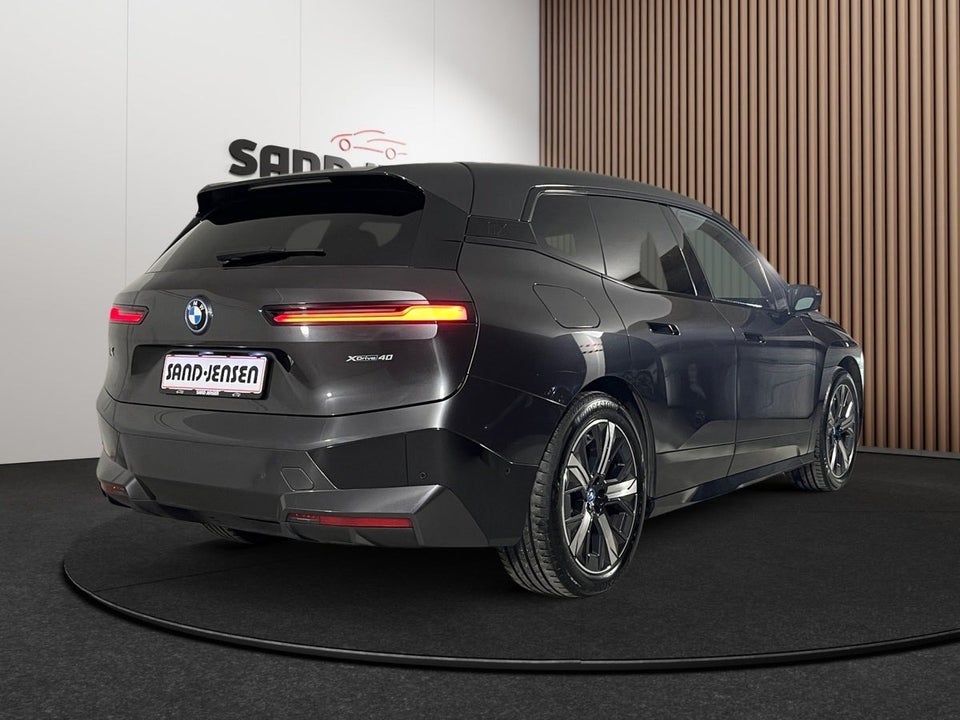 BMW iX xDrive40 M-Sport 5d
