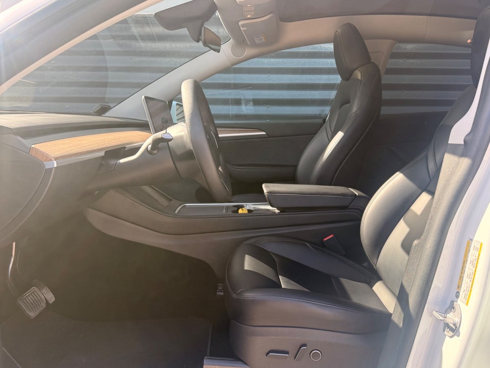 Tesla Model Y Long Range RWD 5d