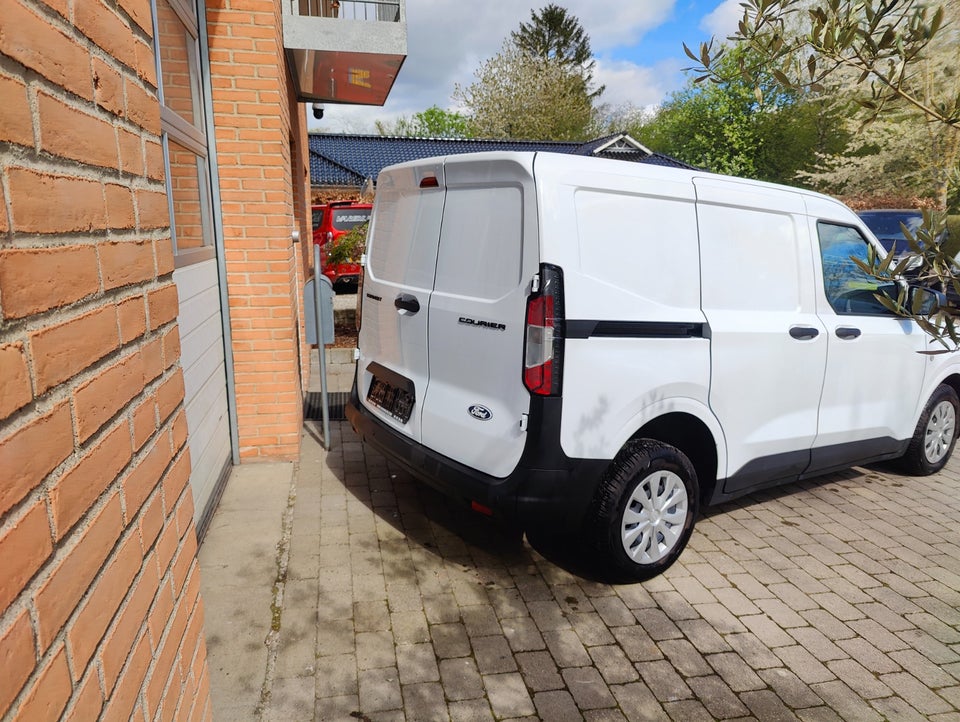 Ford Transit Courier 1,5 EcoBlue Trend